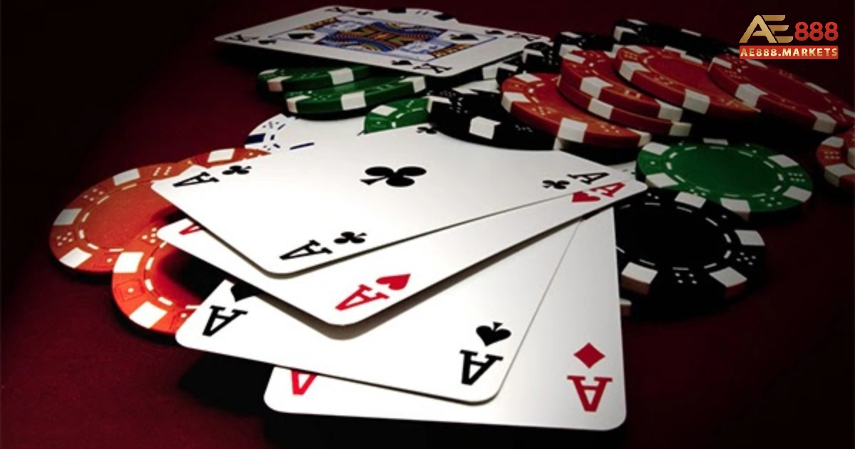 Tứ quý là bộ bài được coi là “vua” trong Tiến Lên